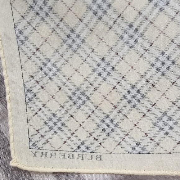 Authentic Burberry Scarf - Picture 7 of 7